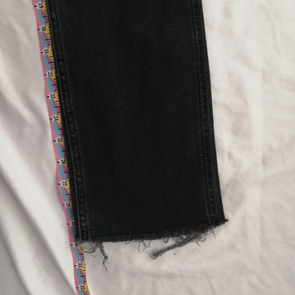 Re/Done Originals 80s Slim Straight Jeans in Black 26 (2) - Picture 15 of 16